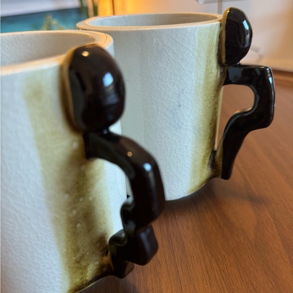 Unique, artsy hand made mugs /pottery (pair or set of 2 mugs only) - Picture 3 of 10